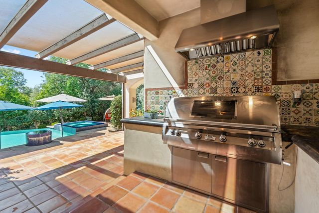 5112 Greyson Creek Drive, El Dorado Hills, CA 95762