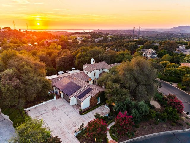 5112 Greyson Creek Drive, El Dorado Hills, CA 95762