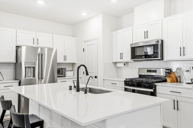 9170 Nostrand Avenue, Las Vegas, NV 89148