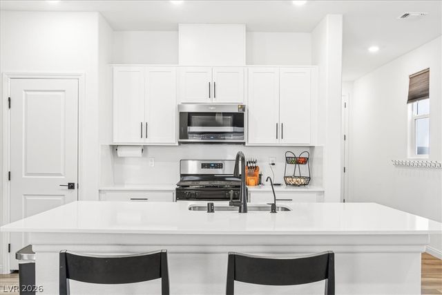 9170 Nostrand Avenue, Las Vegas, NV 89148