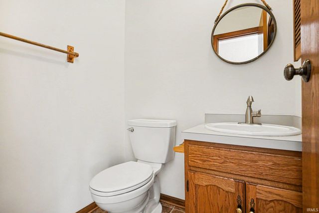 52160 Trinity Court, South Bend, IN 46637