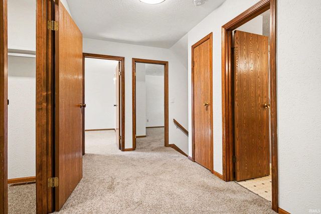 52160 Trinity Court, South Bend, IN 46637