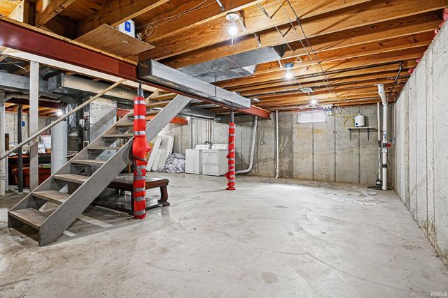 52160 Trinity Court, South Bend, IN 46637