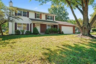 52160 Trinity Court, South Bend, IN 46637