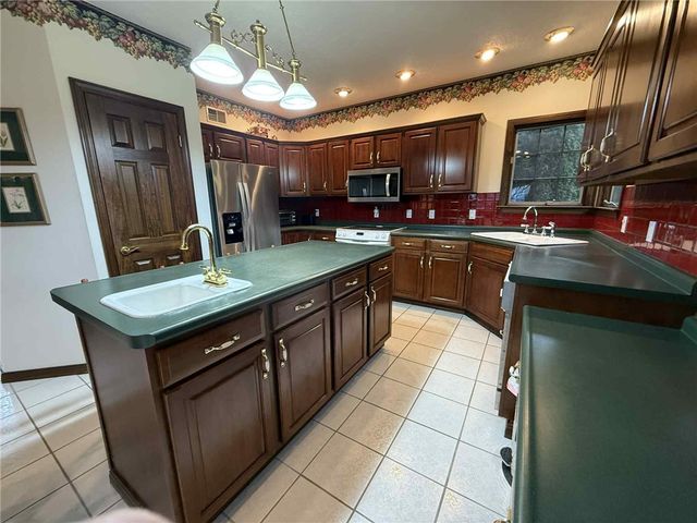 361 N SARATOGA DRIVE, South Union Twp, PA 15401