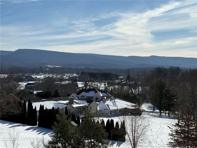 361 N SARATOGA DRIVE, South Union Twp, PA 15401