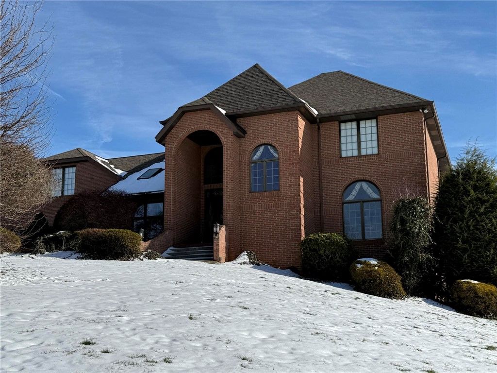 361 N SARATOGA DRIVE, South Union Twp, PA 15401