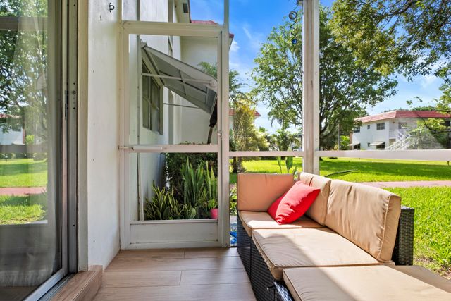 899 SE 2nd Avenue 116, Deerfield Beach, FL 33441