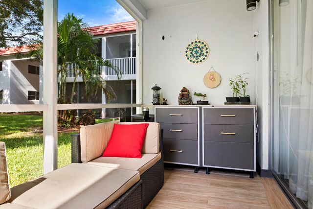 899 SE 2nd Avenue 116, Deerfield Beach, FL 33441