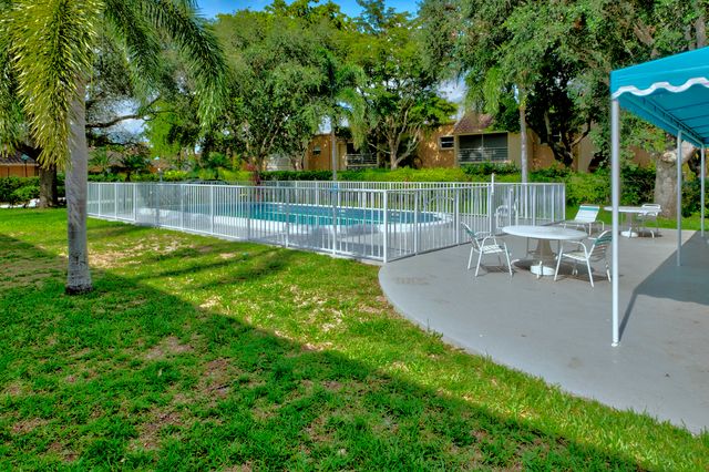 899 SE 2nd Avenue 116, Deerfield Beach, FL 33441