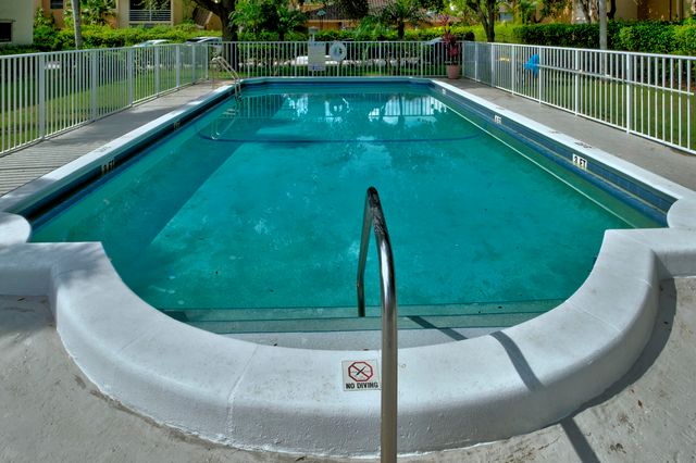 899 SE 2nd Avenue 116, Deerfield Beach, FL 33441