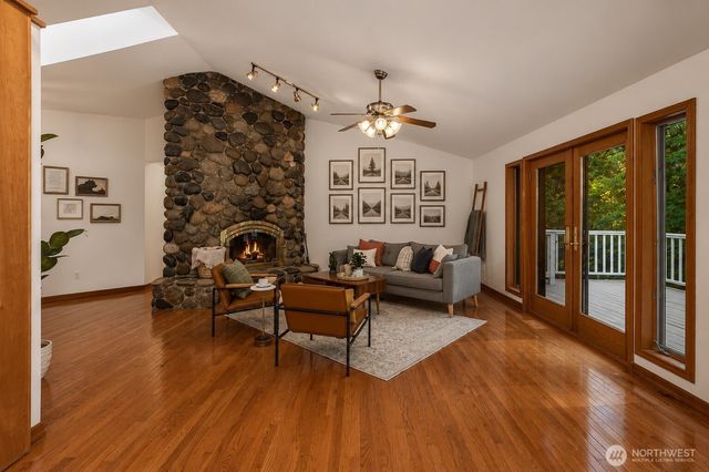 19413 327th Avenue NE, Duvall, WA 98019