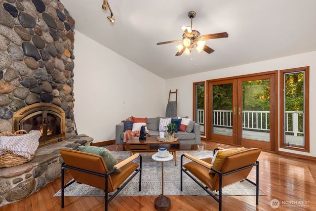 19413 327th Avenue NE, Duvall, WA 98019