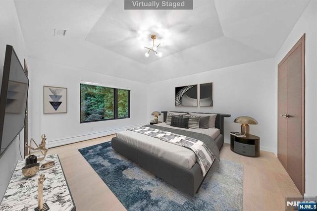 1 Lambs Lane, Cresskill, NJ 07626