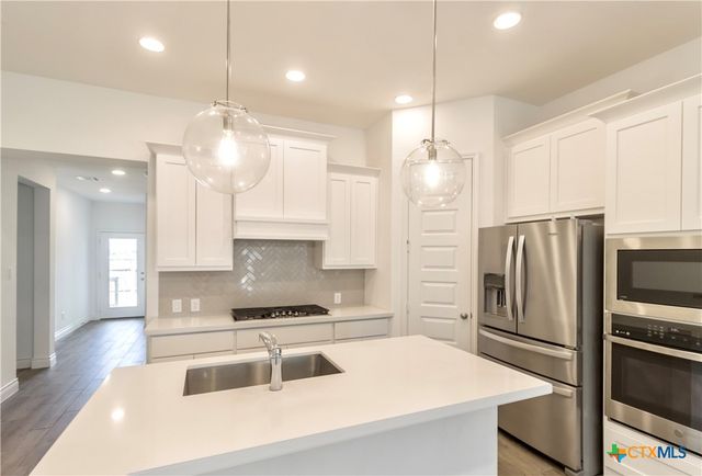 311 Balaton Lake, New Braunfels, TX 78130