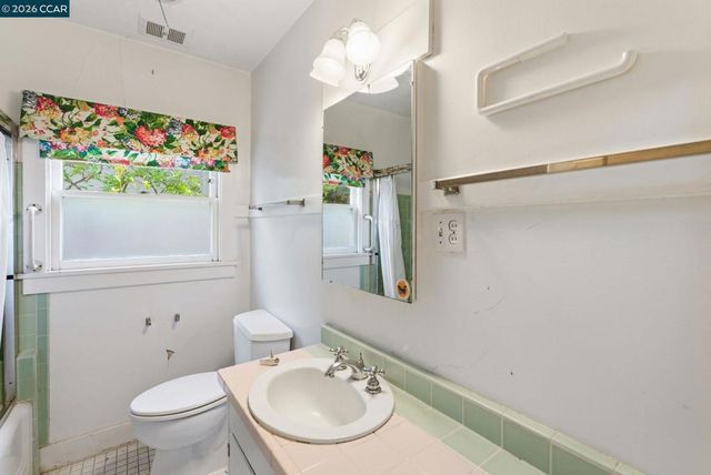 549 549 Santa Barbara Rd, Berkeley, CA 94707