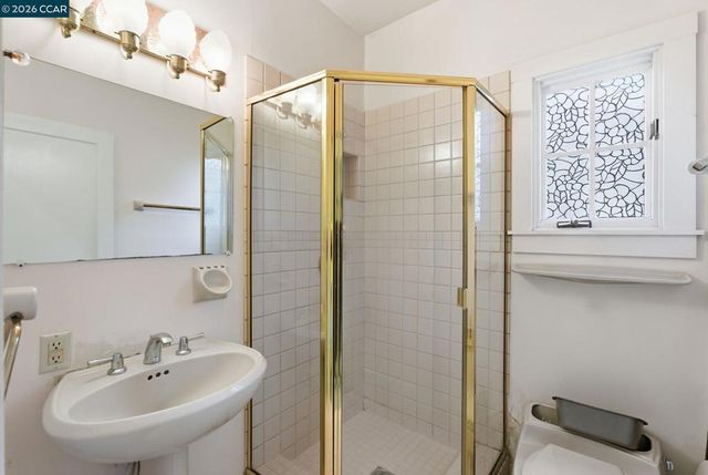 549 549 Santa Barbara Rd, Berkeley, CA 94707