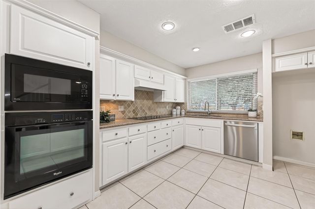 3111 Barnhill Lane, Sugar Land, TX 77479