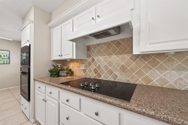 3111 Barnhill Lane, Sugar Land, TX 77479