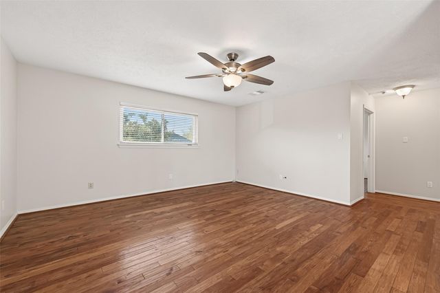 3111 Barnhill Lane, Sugar Land, TX 77479