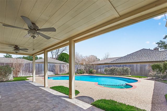 3111 Barnhill Lane, Sugar Land, TX 77479