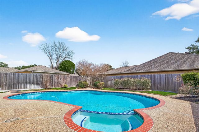 3111 Barnhill Lane, Sugar Land, TX 77479