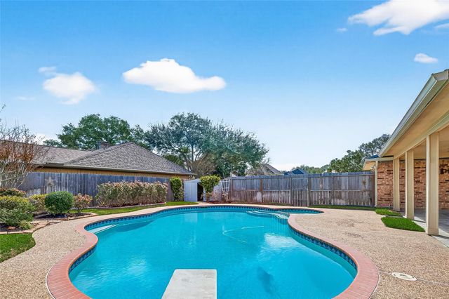 3111 Barnhill Lane, Sugar Land, TX 77479