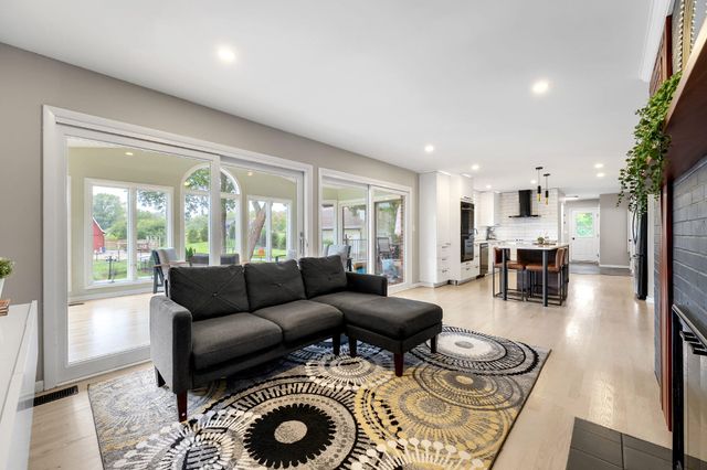 2305 Leffingwell Avenue NE, Grand Rapids, MI 49525