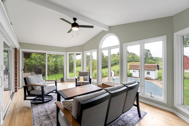 2305 Leffingwell Avenue NE, Grand Rapids, MI 49525