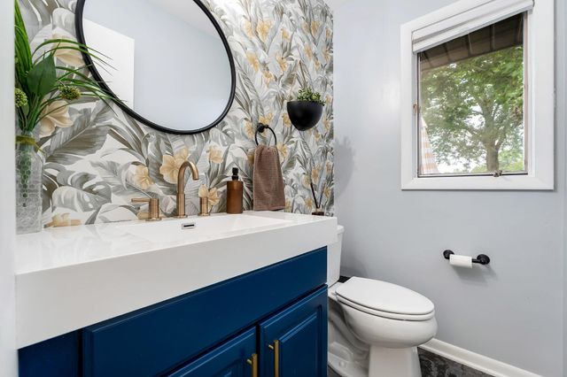 2305 Leffingwell Avenue NE, Grand Rapids, MI 49525