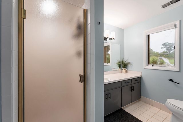 2305 Leffingwell Avenue NE, Grand Rapids, MI 49525