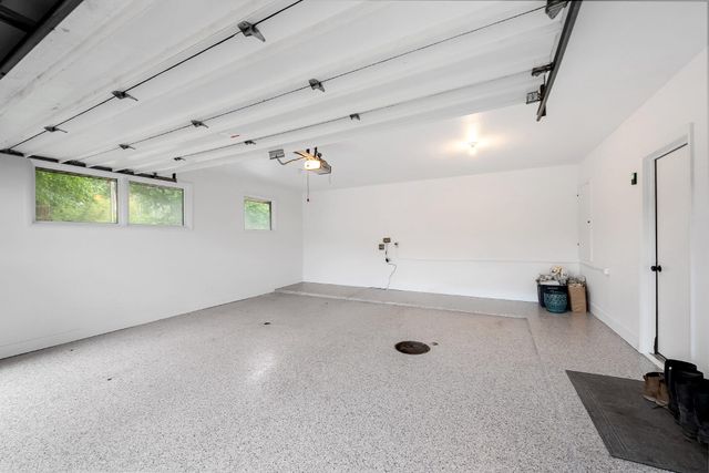 2305 Leffingwell Avenue NE, Grand Rapids, MI 49525
