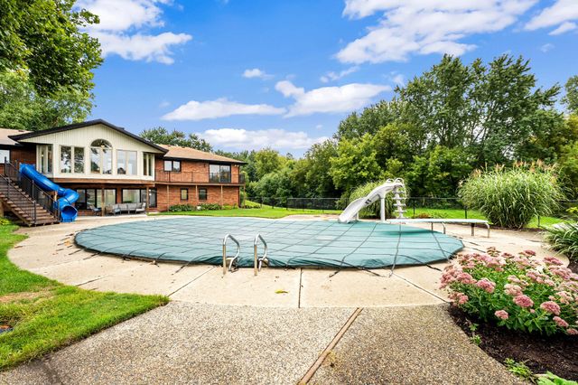 2305 Leffingwell Avenue NE, Grand Rapids, MI 49525