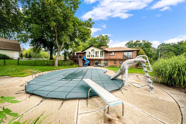 2305 Leffingwell Avenue NE, Grand Rapids, MI 49525