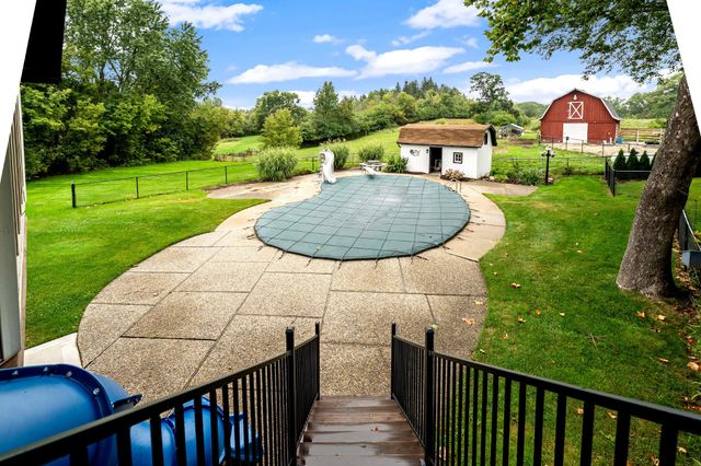 2305 Leffingwell Avenue NE, Grand Rapids, MI 49525