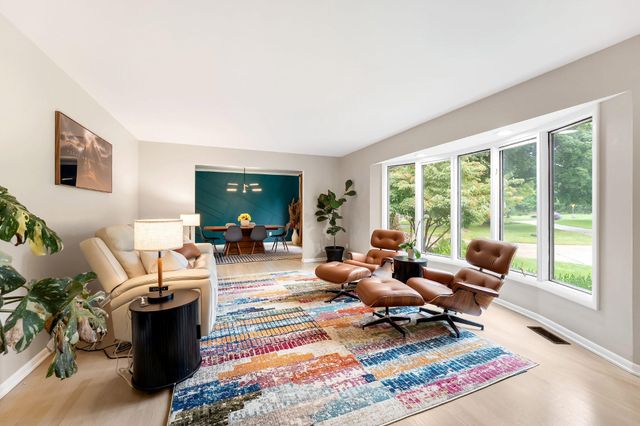 2305 Leffingwell Avenue NE, Grand Rapids, MI 49525