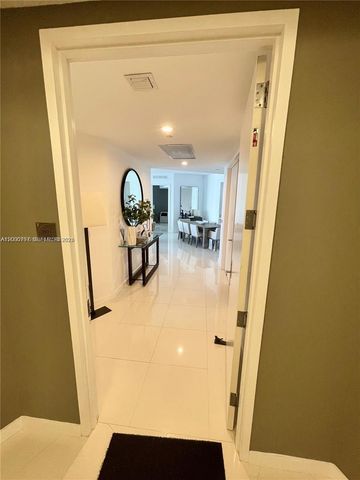 15811 Collins Ave 803, Sunny Isles Beach, FL 33160