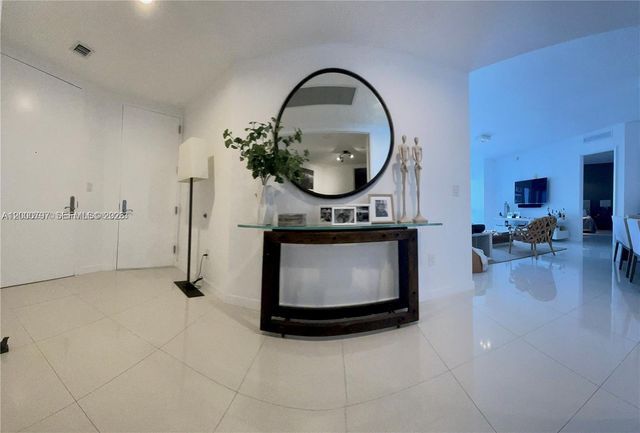15811 Collins Ave 803, Sunny Isles Beach, FL 33160