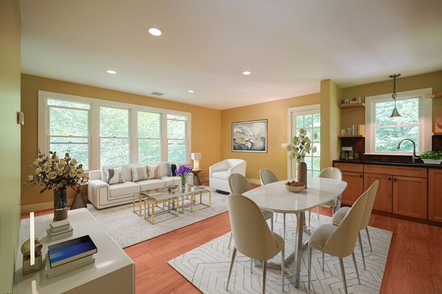 95 Glendale Rd, Sharon, MA 02067