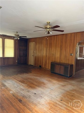 1304 E 52nd Street E, Savannah, GA 31404