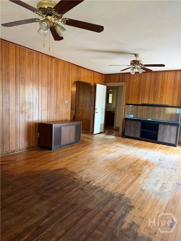 1304 E 52nd Street E, Savannah, GA 31404