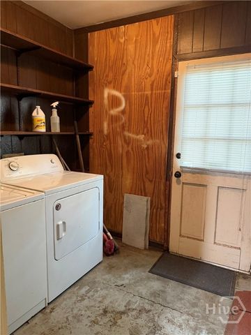 1304 E 52nd Street E, Savannah, GA 31404