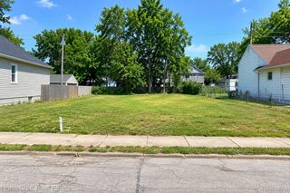2136 CHARTER Street, Lincoln Park, MI 48146