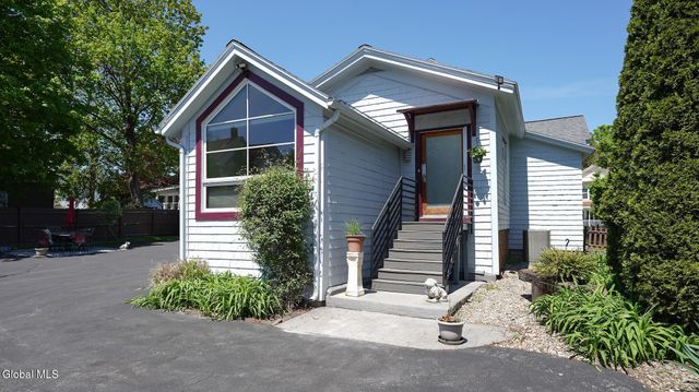 138-140 Church Street, Saratoga Springs, Inside, NY 12866