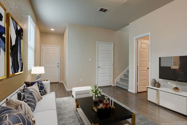 3931 Somers Crest, San Antonio, TX 78211