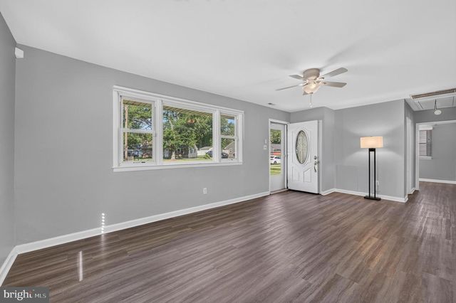 132 HANNOLD BLVD, Woodbury, NJ 08096
