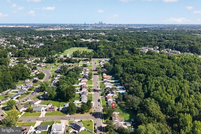 132 HANNOLD BLVD, Woodbury, NJ 08096