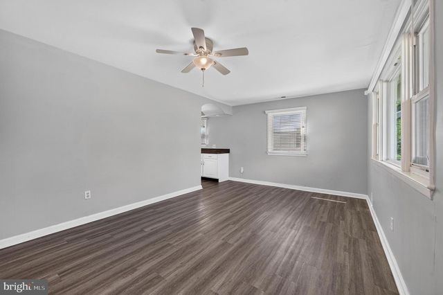132 HANNOLD BLVD, Woodbury, NJ 08096