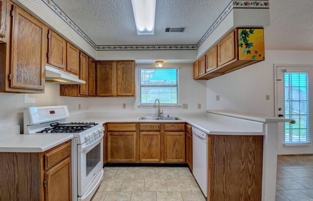 31 Park Ridge Dr, Maumelle, AR 72113