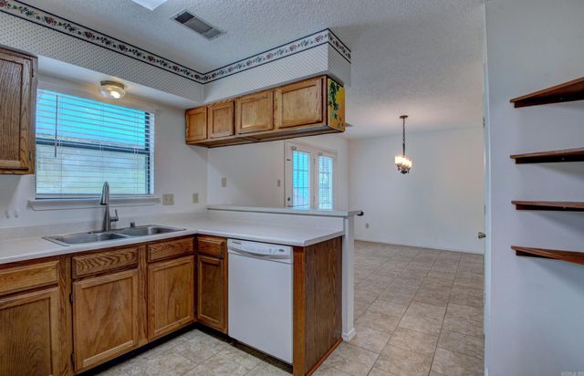 31 Park Ridge Dr, Maumelle, AR 72113